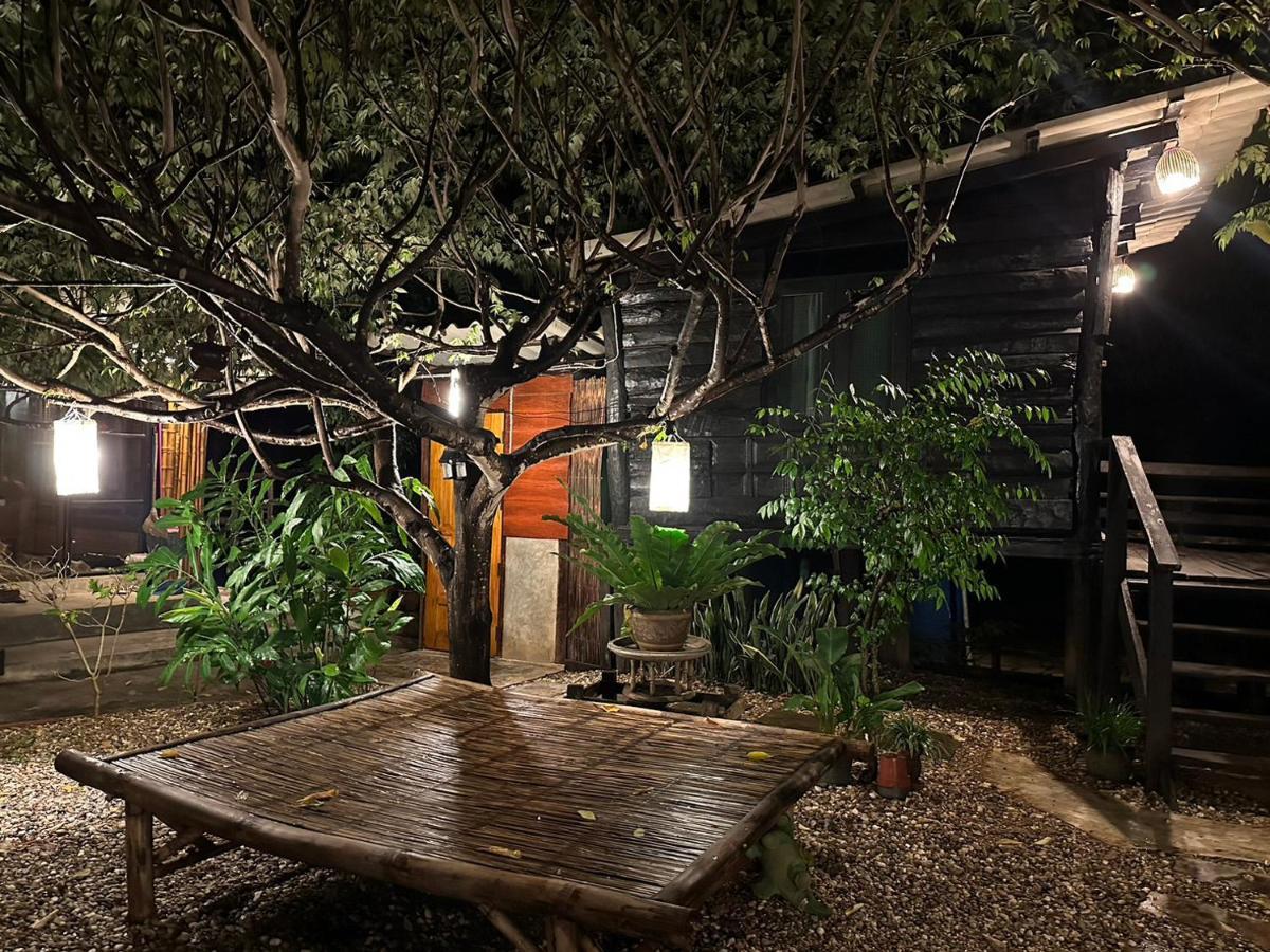 The Legend Homestay. Mae Ai Εξωτερικό φωτογραφία